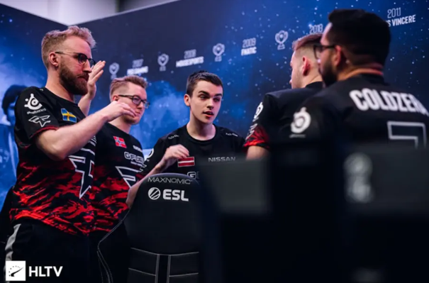 高空翻腾接 高空翻腾接