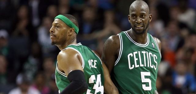 侧翼开团 侧翼开团